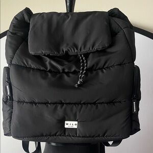 Wilo Black Puffer Backpack